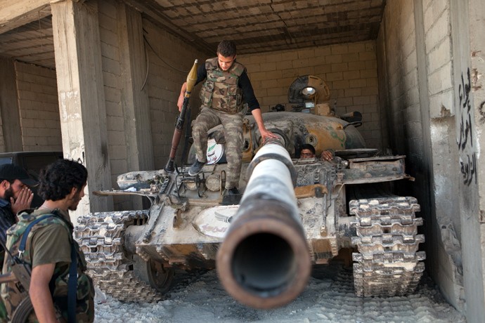 Syria đang đứng trước nguy cơ bị tấn công quân sự hội đồng bởi liên quân Anh, Pháp, Mỹ (ảnh AFP)